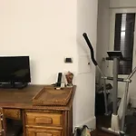 Habitacion Grande Y Confortable Con Bano Privado Junto A Guggenheim