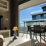 Una Mirada Al Alba