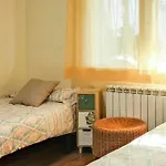 Can Camps Besalú Alojamiento con jardín privado