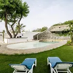Vahadda House