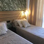 Superbe Appartement Avec Piscine A 800M De La Mer