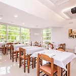 Hotel La Perla