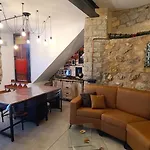 Casa Cueva A-Tipica