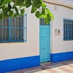 House With Exclusive Pool And Garden 7 Min Walk From The Beach And The Center