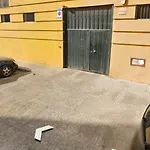 Sherryflat Moneo - Parking