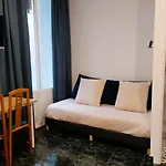 Hostal Bruña Paseo del Prado