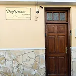 Daydream Medano Coliving