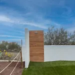 The Corner Of Dreams - Pool - Parking - Rural