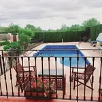 Chalet Con Piscina En Liria