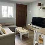 Apartamento Con Garaje Y Patio