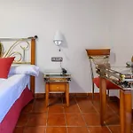 Hotel H28 Camas