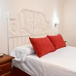 Hotel H28 Camas