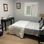 Apartamento Con Garaje Y Patio