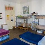 Hostel Albergue La Casa Encantada