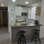 Luminoso Apartamento En Centro Del Pueblo Con Wifi Y A\' A\'