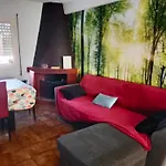 Chalet Adosado Con Jardin