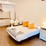 Apartamentos Pintor Losada