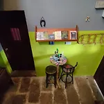 Casa Los Maestros