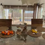 Villa Las Puertas