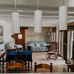 La Casa De La Acacia