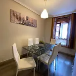 Vivienda turística en el Casco Antiguo VUT-LE-566