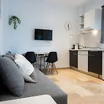 Moderno Apartamento Junto A La Playa