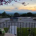 Unique Stay - Tiny Eco Country Cottage