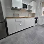 C12A01 Coqueto Apartamento Con Piscina Y Garaje