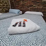 Habitación triple en caserío a 8km de Bilbao