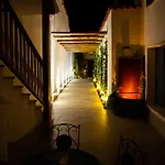 El Patio De Los Jazmines Boutique-House