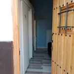 Chalet Adosado Con Jardin