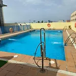 Acceso Sevilla Piscina Moderno Parking Gratis