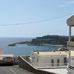 Patalavaca Pool & Beach View