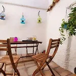 Casa El Tratado, Situada En El Casco Historico Con Patio Privado