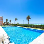 Beachfront, Pool, Terrace, Garage & Fibre Internet
