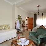 Tuguest Hortichuela House