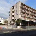 Apartaments Mar Blau Calella