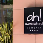 Avenida Hotel