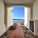 P98 - Bonito apartamento sobre el mar