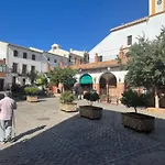 Patio De Los Barberos 3
