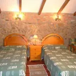 Bajo El Arce Del Parque De Cabarceno , Casa Rural