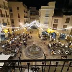 Placa De L\'Almudi, Where Else!
