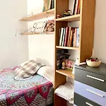 Tranquila Casa Con Jardin
