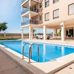 Burriana Beach Retreat: Pool & Comfort