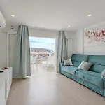 Los Cristianos San Marino Bluesky Apartment