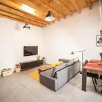 Casa Del Mercado
