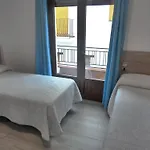 Hostal Casa Fermina- A 2 Horas De Las Pistas De Esqui