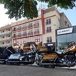 Hotel Mari Carmen