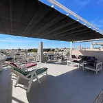 Elisa Bay Apartment Mil Palmeras