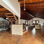 Villa With Pool In The Centre Of Fuerteventura